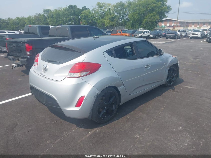 2017 HYUNDAI VELOSTER auction photo 4