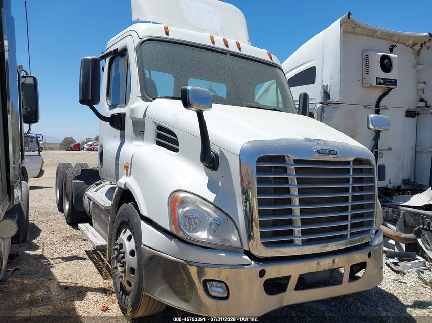 2015 FREIGHTLINER CASCADIA 113