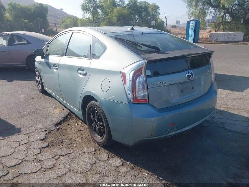 Vin: jtdkn3du0d5649136, lot: 46252134, toyota prius four 20133