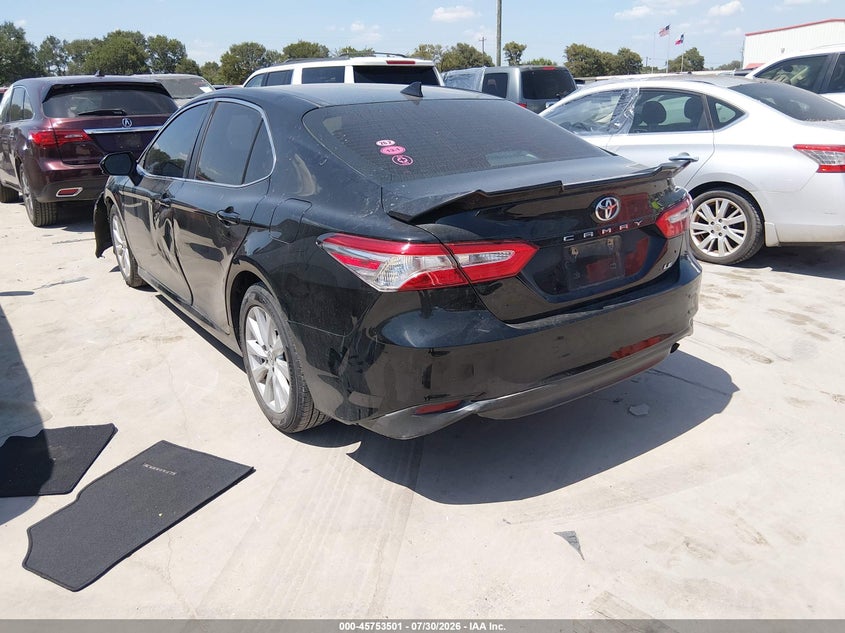 TOYOTA CAMRY - zdjęcie 3