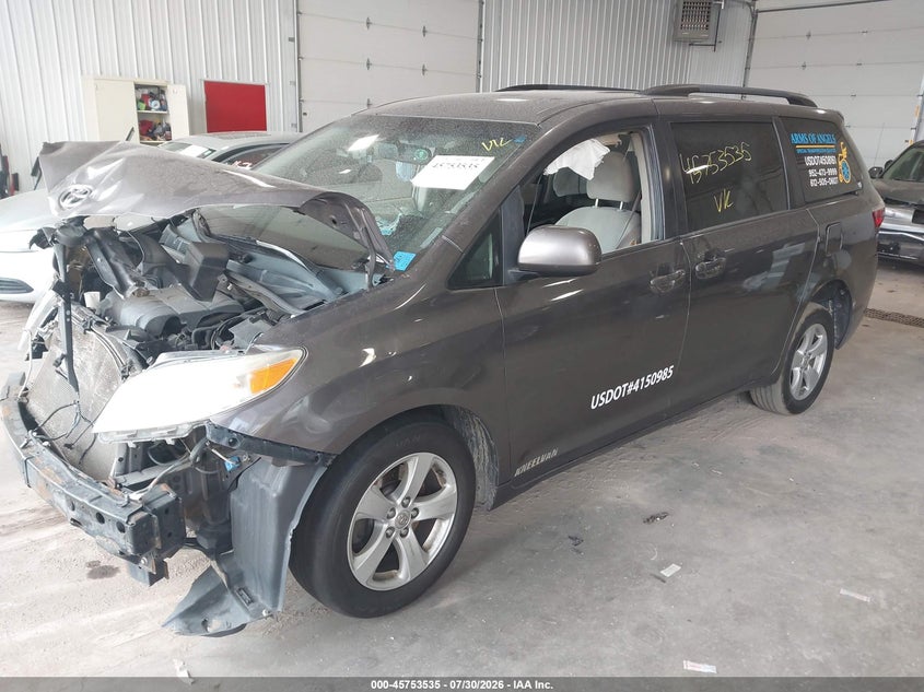 Vin: 5tdkk3dc9fs581531, lot: 46252257, toyota sienna le 8 passenger 20152
