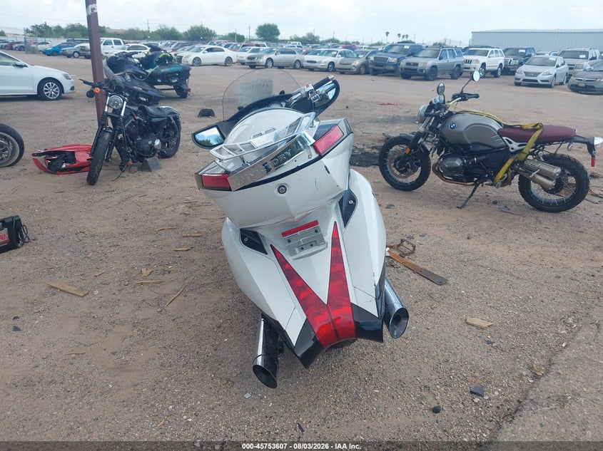 2009 VICTORY MOTORCYCLES VISION auction photo 6