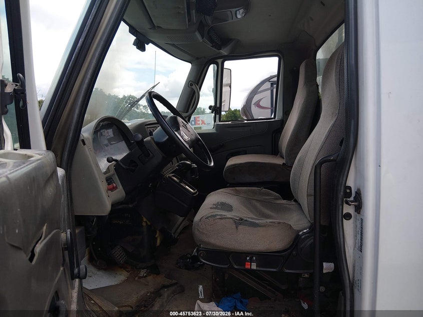 2008 INTERNATIONAL 4000 auction photo 5