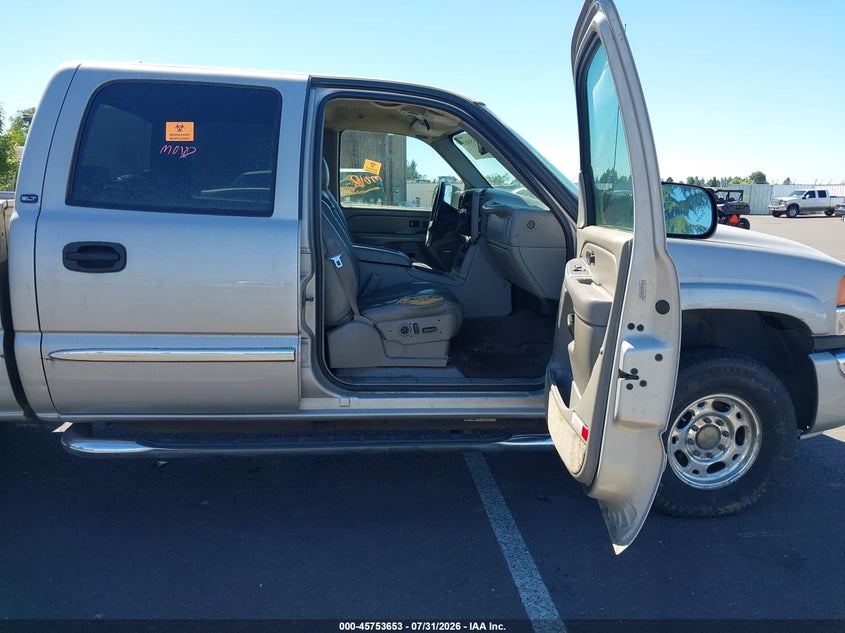 2005 GMC SIERRA 2500HD auction photo 5