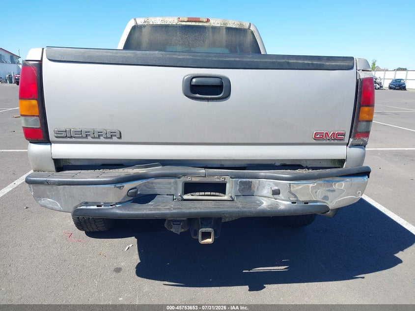 2005 GMC SIERRA 2500HD auction photo 6