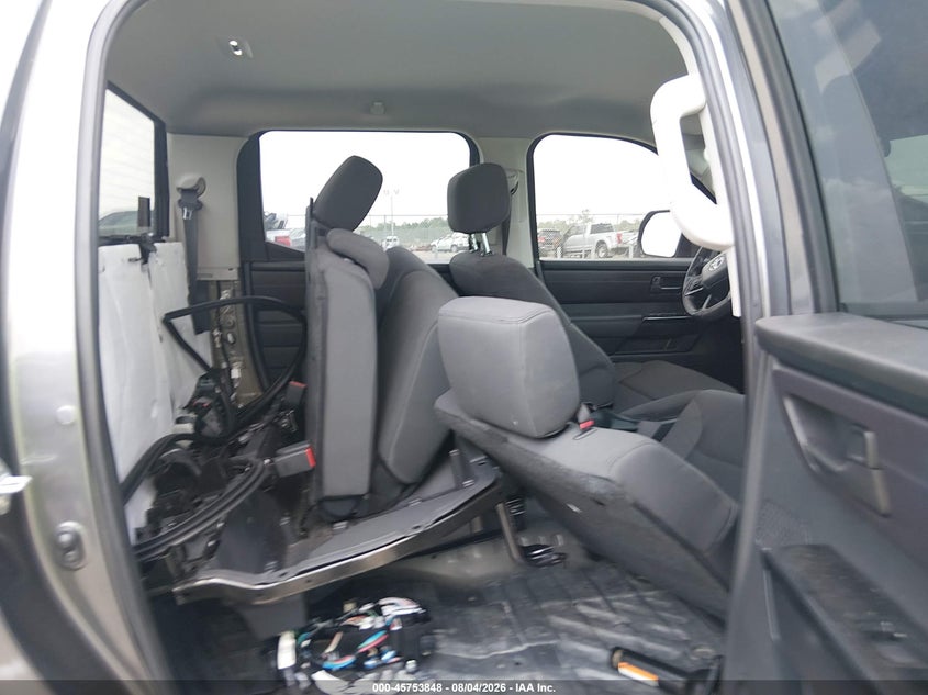 2024 TOYOTA TUNDRA auction photo 8