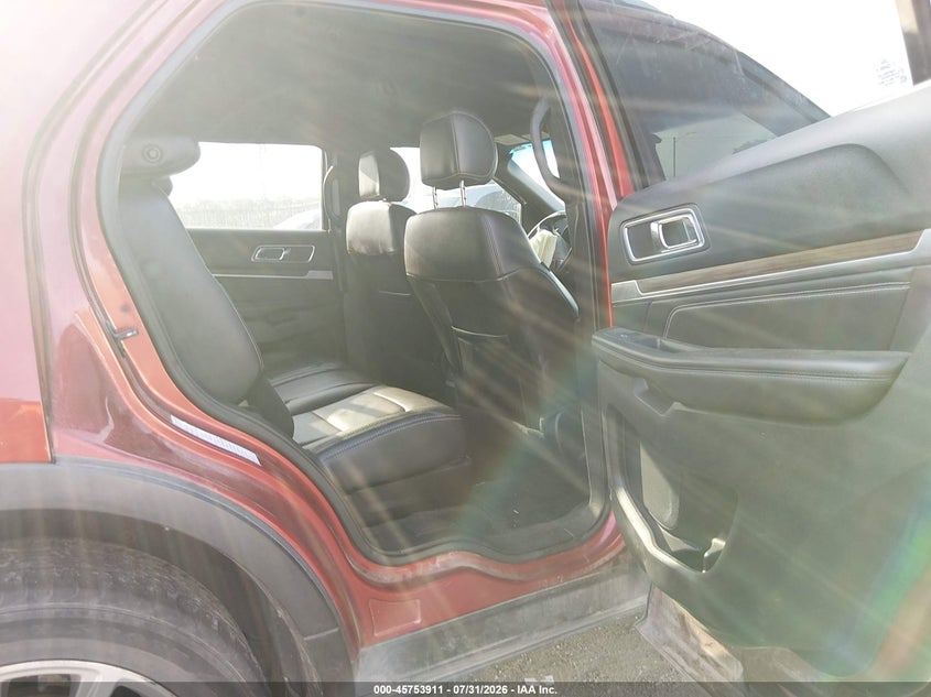 2016 FORD EXPLORER auction photo 8