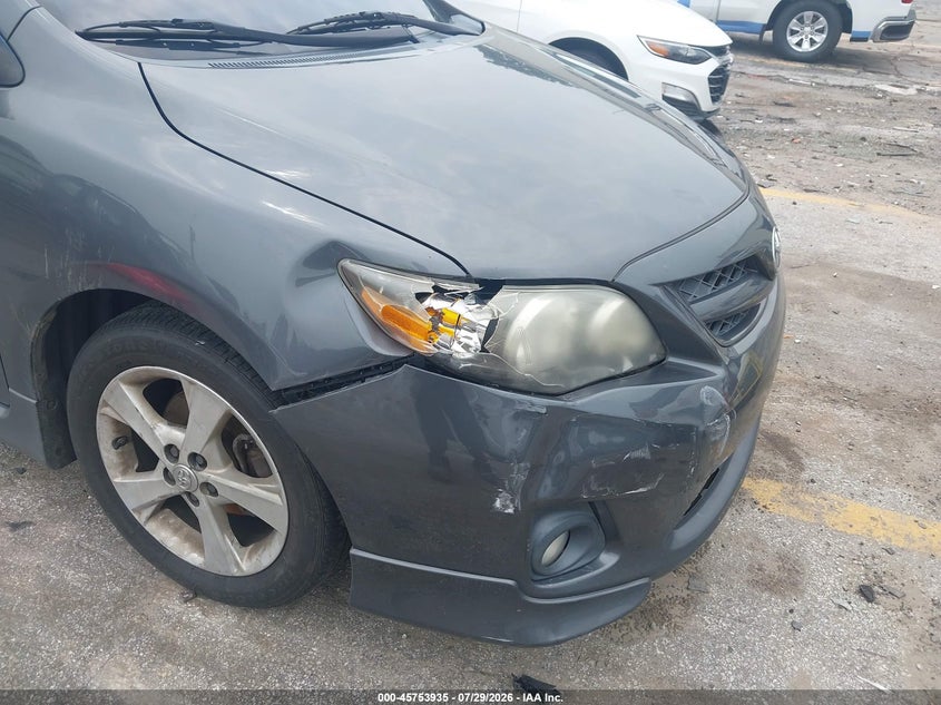 2011 TOYOTA COROLLA auction photo 6