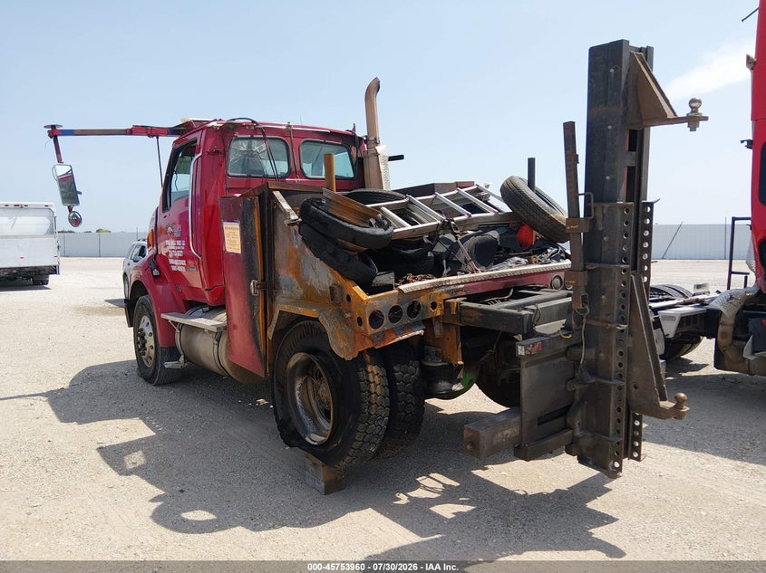 2005 STERLING TRUCK A auction photo 3