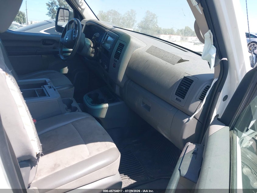 2019 NISSAN NV CARGO NV2500 HD auction photo 5