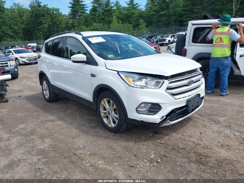 Vin: 1fmcu9gd1jud32890, lot: 46252796, ford escape se 2018 img_1