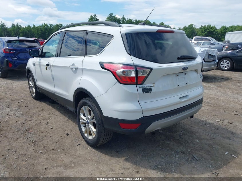 Vin: 1fmcu9gd1jud32890, lot: 46252796, ford escape se 20183