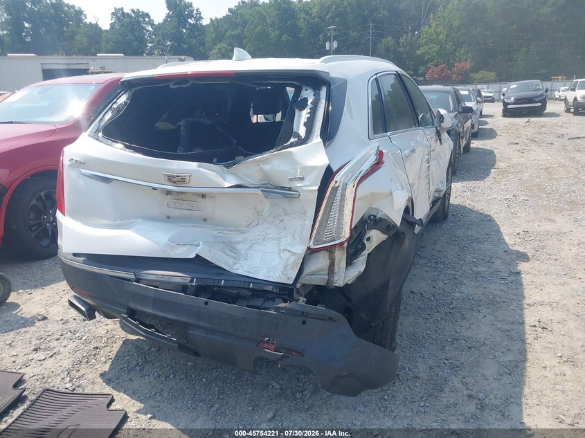 2017 CADILLAC XT5 auction photo 4