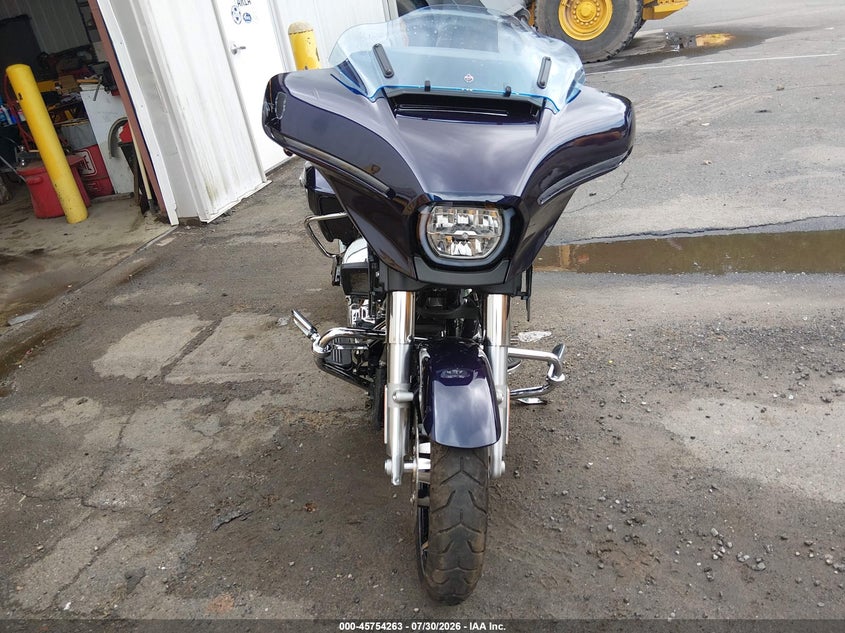 HARLEY-DAVIDSON FLHX 2025