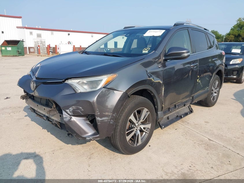 Vin: jtmrfrev7hj711117, lot: 46252994, toyota rav4 xle 20172