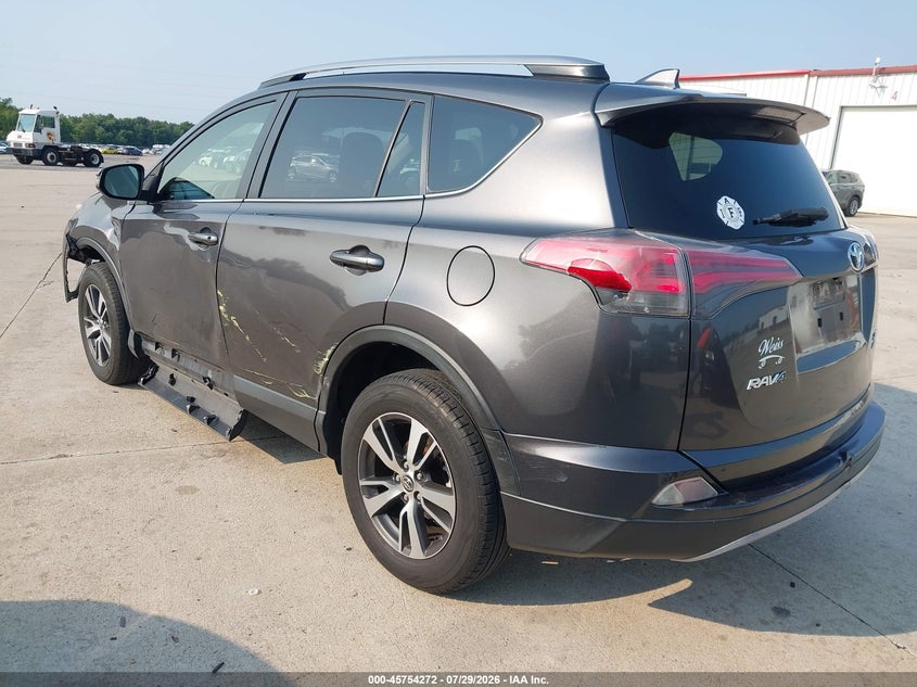 Vin: jtmrfrev7hj711117, lot: 46252994, toyota rav4 xle 20173