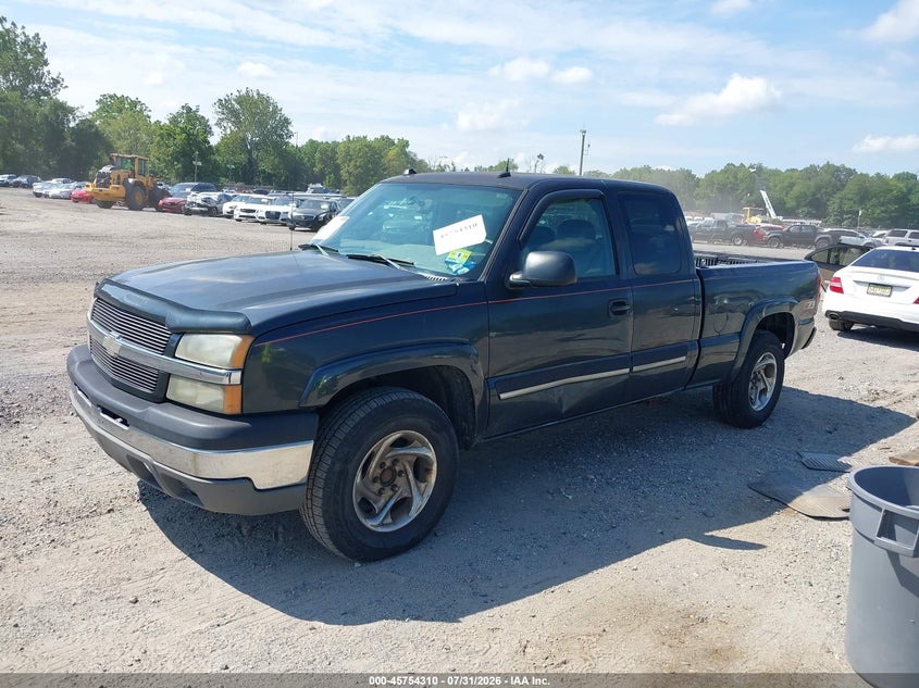 2004 CHEVROLET SILVERADO 1500 auction photo 2