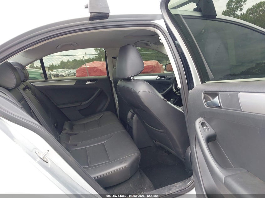 2015 VOLKSWAGEN JETTA auction photo 8