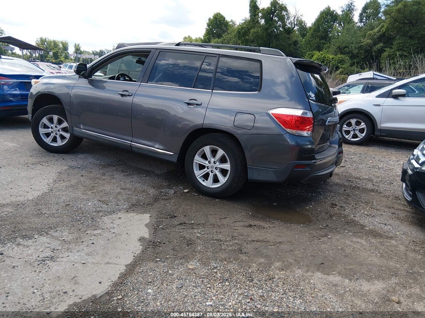 Vin: 5tdbk3eh6ds262269, lot: 46253109, toyota highlander base plus v6 20133