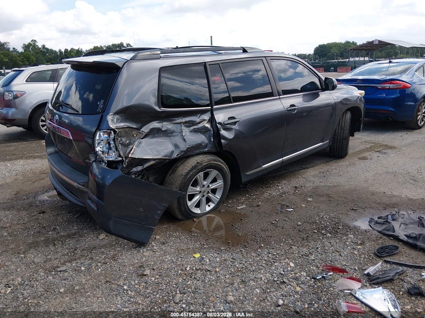 Vin: 5tdbk3eh6ds262269, lot: 46253109, toyota highlander base plus v6 20134