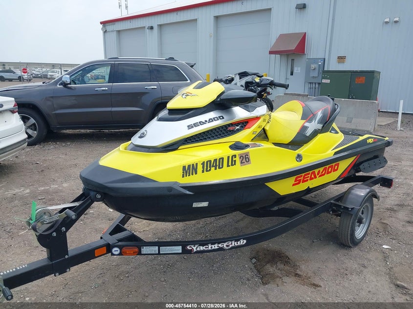 2015 SEADOO RXT auction photo 2