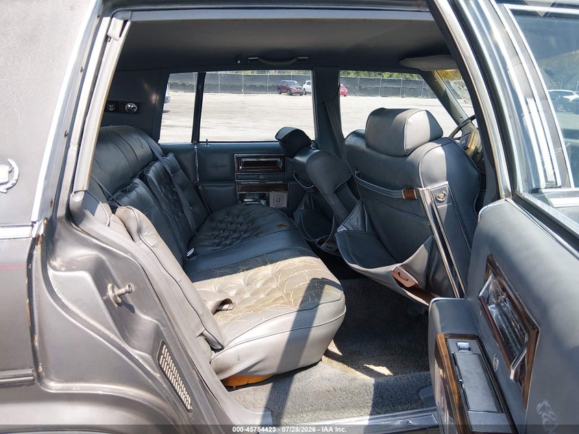 1988 CADILLAC BROUGHAM auction photo 8