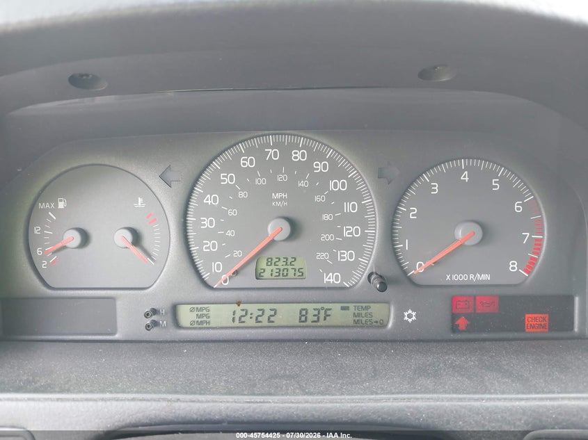 2000 VOLVO V70 auction photo 7