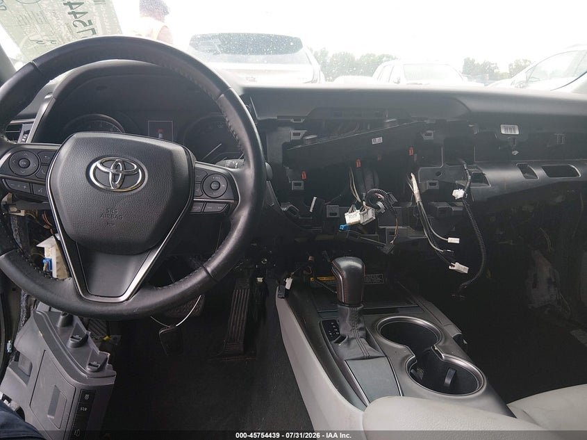 2021 TOYOTA CAMRY auction photo 6