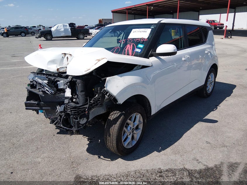 2025 KIA SOUL auction photo 2
