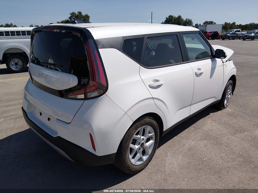 2025 KIA SOUL auction photo 4