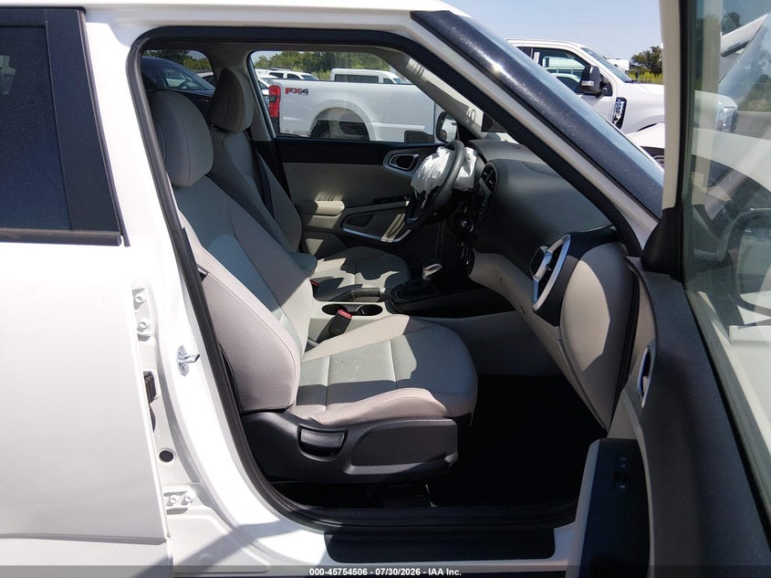 2025 KIA SOUL auction photo 5
