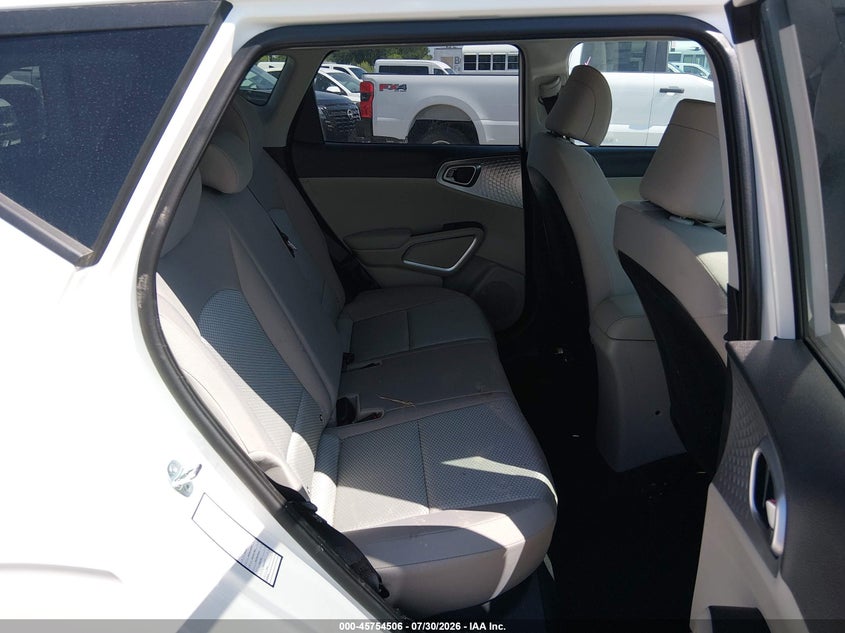 2025 KIA SOUL auction photo 8
