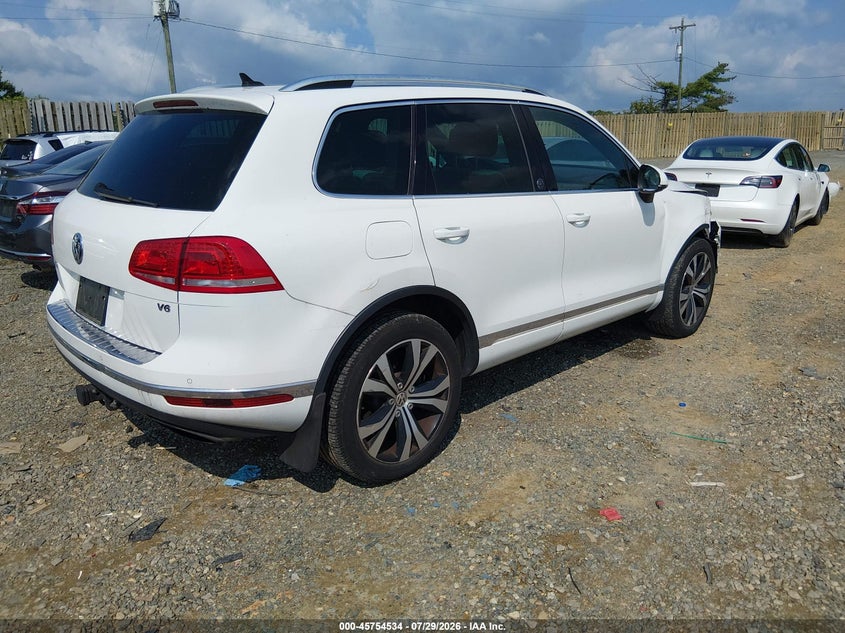 Vin: wvgrf7bp6hd003042, lot: 46253256, volkswagen touareg v6 wolfsburg edition 20174