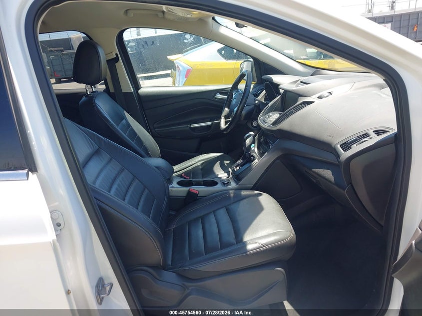 2015 FORD ESCAPE auction photo 5