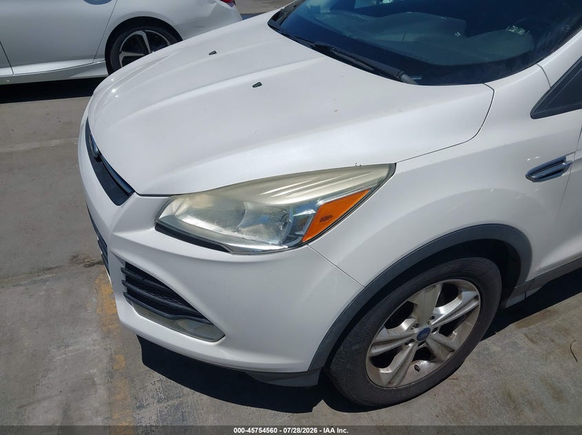 2015 FORD ESCAPE auction photo 6