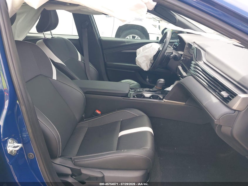 2025 TOYOTA CAMRY auction photo 5
