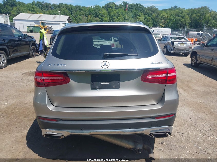 MERCEDES-BENZ GLC 300 - zdjęcie 16
