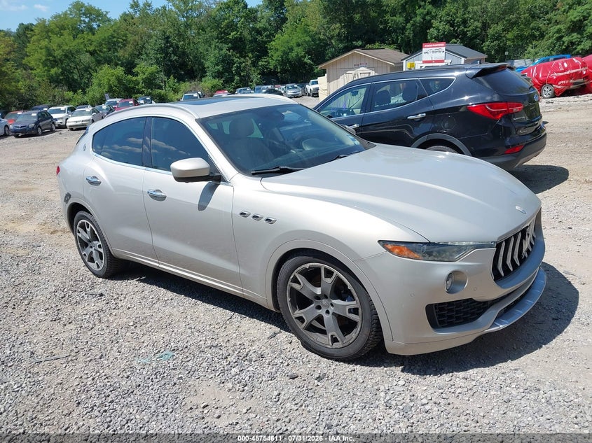 2017 MASERATI LEVANTE auction photo 1