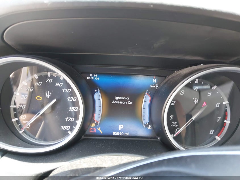 2017 MASERATI LEVANTE auction photo 7