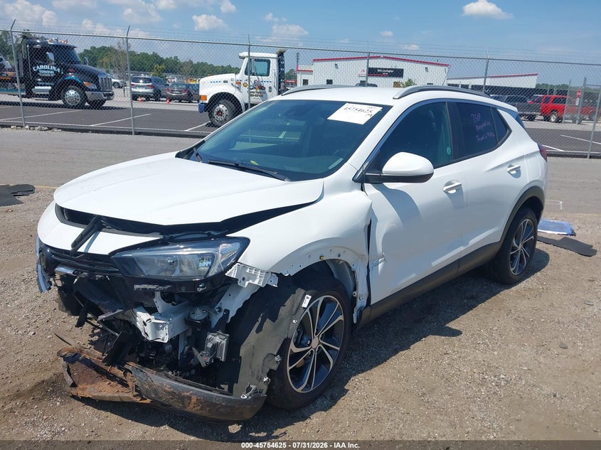 2020 BUICK ENCORE GX auction photo 2