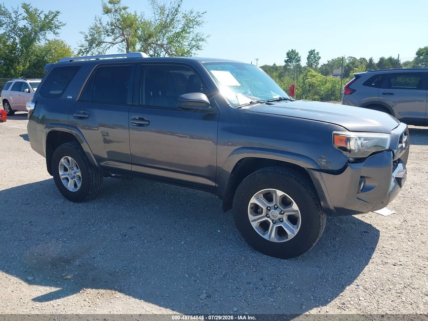 Vin: jtebu5jr8e5177618, lot: 46253568, toyota 4runner sr5 2014 img_1