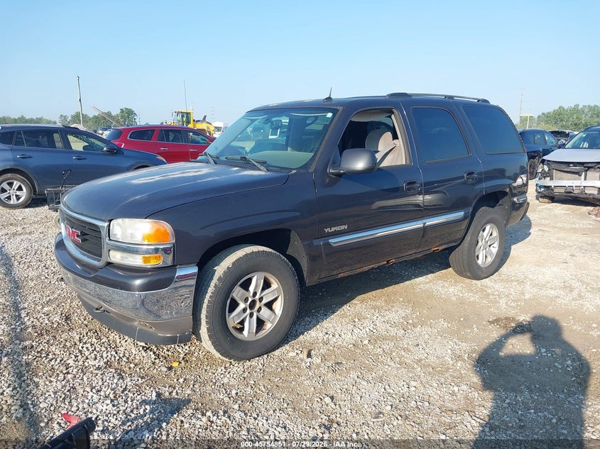 2005 GMC YUKON auction photo 2