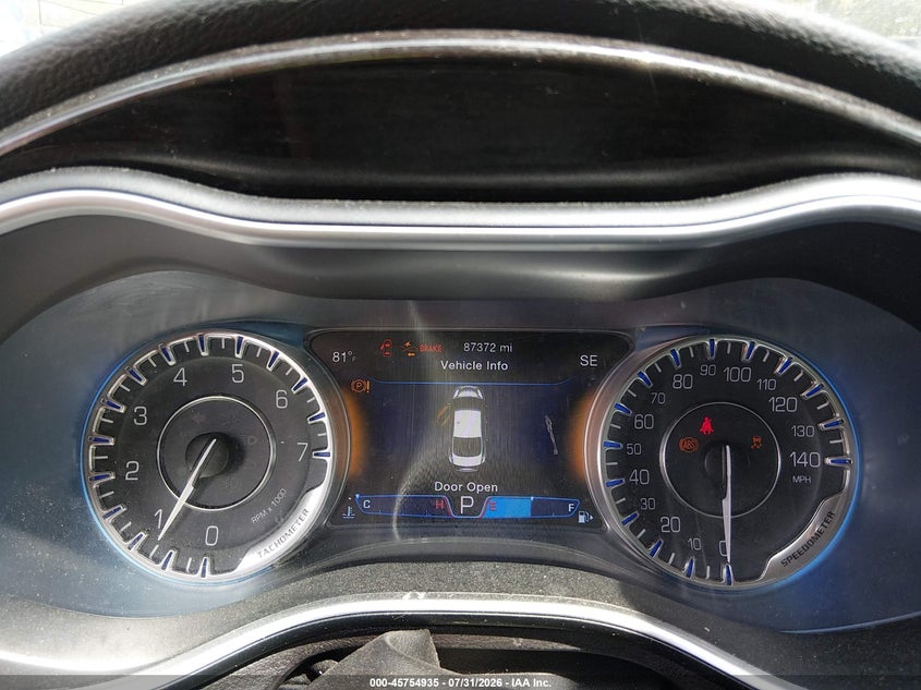 2015 CHRYSLER 200 auction photo 7
