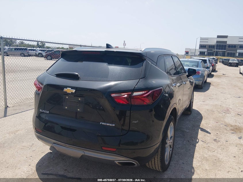 2019 CHEVROLET BLAZER auction photo 4