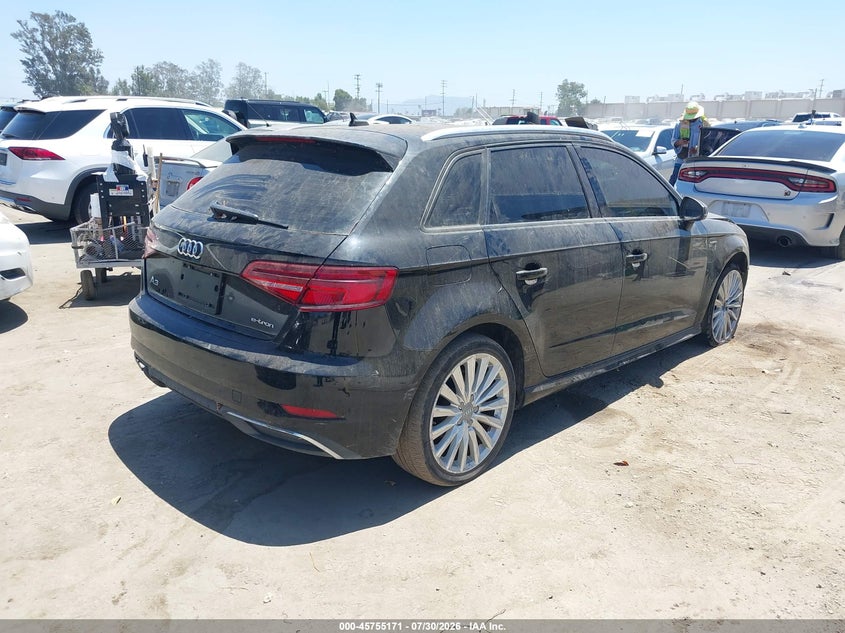 Vin: wauupbff2ha088122, lot: 46253893, audi a3 sportback e-tron premium 20174