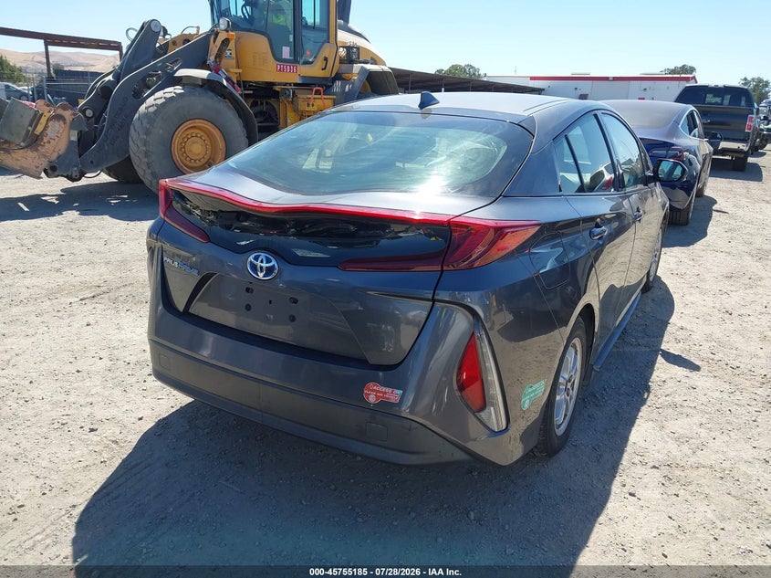 2017 TOYOTA PRIUS PRIME auction photo 4