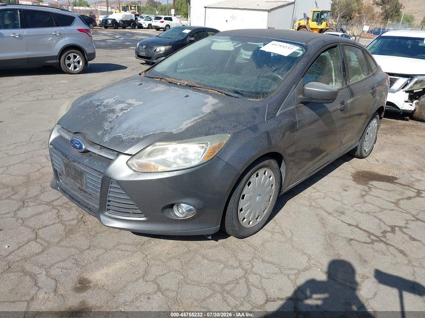 Vin: 1fahp3f20cl135092, lot: 46253955, ford focus se 20122