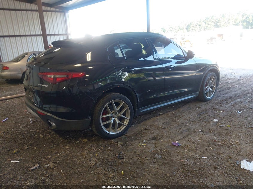 2018 ALFA ROMEO STELVIO auction photo 4