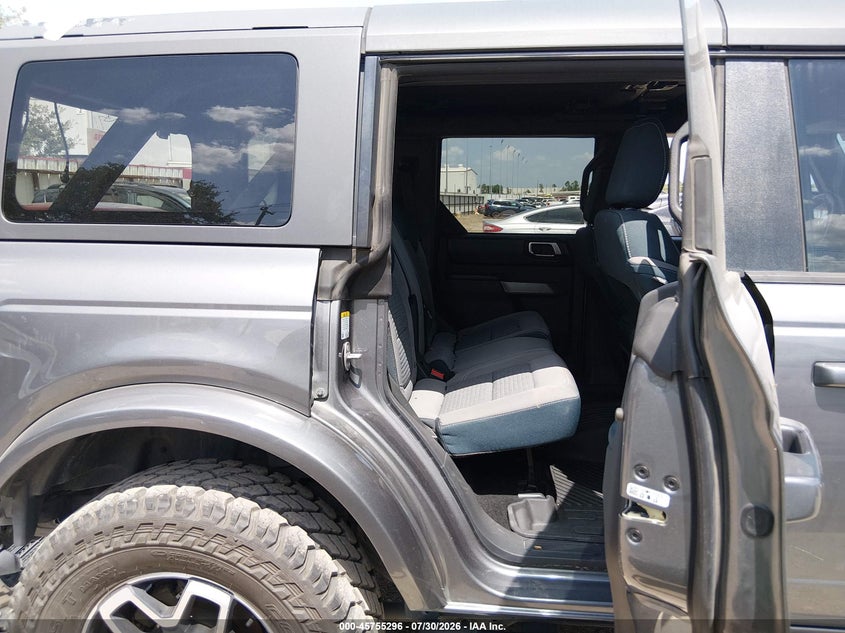 2022 FORD BRONCO auction photo 8