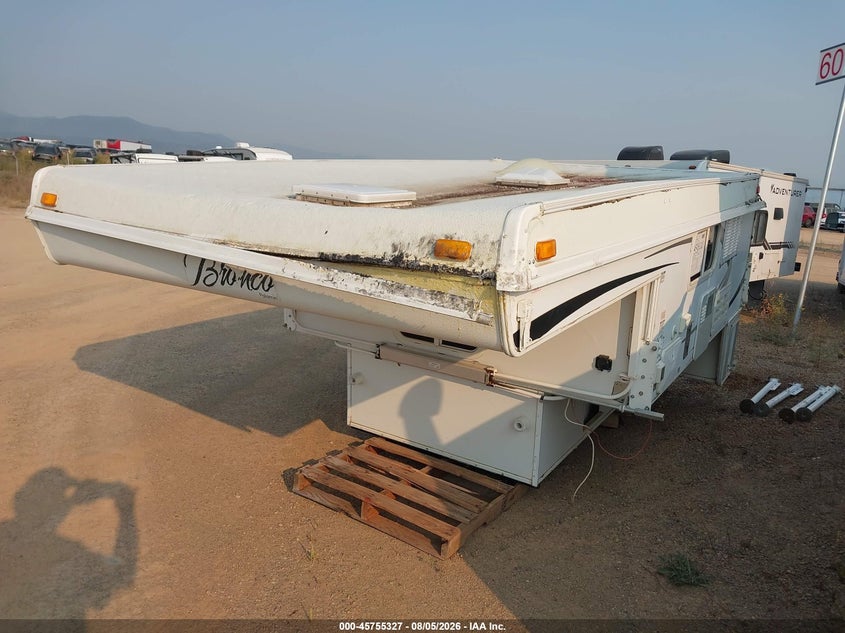 2010 PALOMINO CAMPER auction photo 2